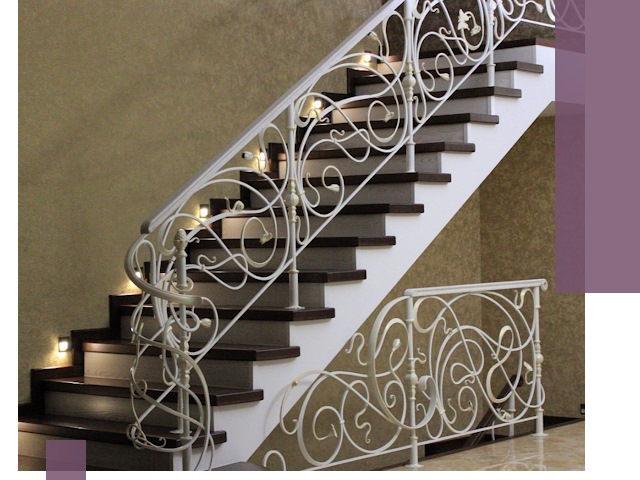 Кованые лестницы под ключ в Темрюке — изготовление и монтаж