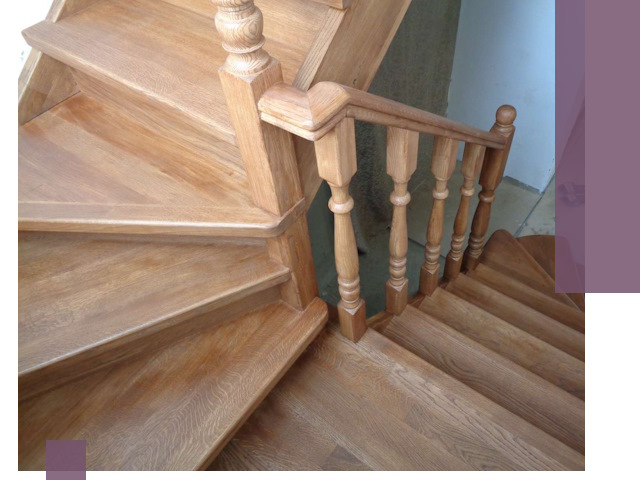 Дубовые лестницы под ключ в Темрюке: изготовление и монтаж