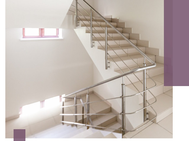 Установка и замена перил в подъезде в Темрюке