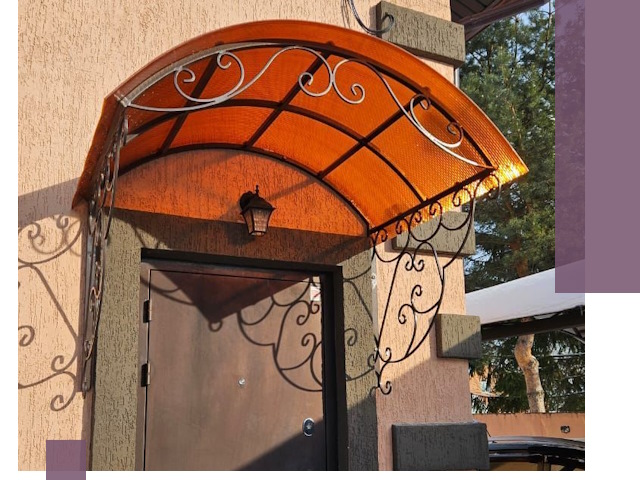 Демонтаж козырьков в Темрюке быстро и безопасно